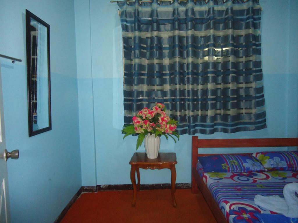 Donsol Aguluz Homestay Exterior foto
